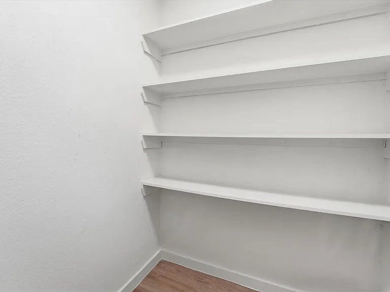 7128 Avenue K — Photo 10