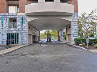 165 Cottage St APT 202, Chelsea, MA 02150