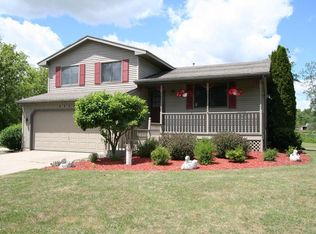 2524 Onondaga Rd, Eaton Rapids, MI 48827