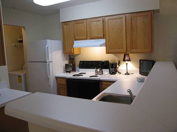 Kitchen/Laundry