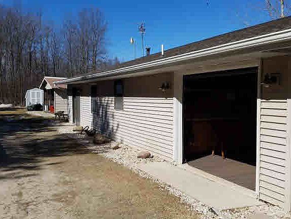 2nd image of E10798 Hwy 156