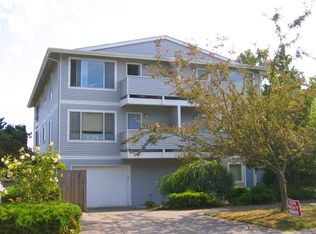 2029 NW 61st St APT 6, Seattle, WA 98107