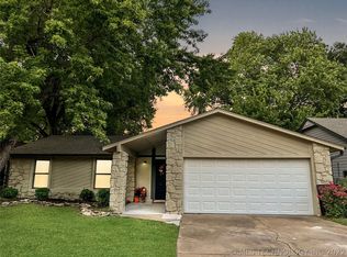 8923 E 93rd St S, Tulsa, OK 74133