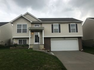 19629 W St, Omaha, NE 68135