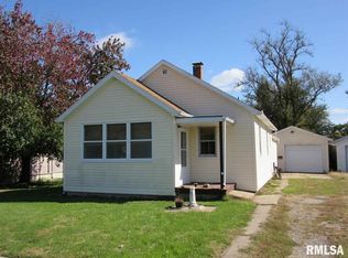 211 Western Ave, Saint David, IL 61563