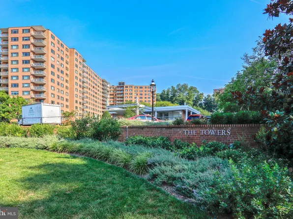 4201 Cathedral Ave NW APT 613E, Washington, DC 20016