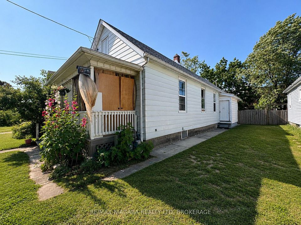 2nd image of 136 Regent St