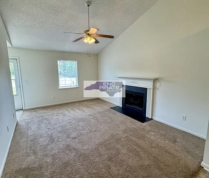 1405 A Angels End #A — Photo 3