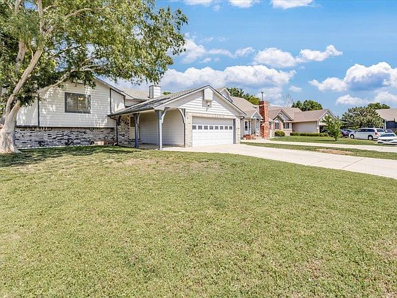 2nd image of 3744 N Rushwood Ct