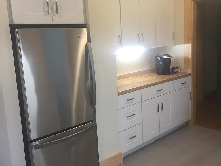 320 Sawyer St — Photo 2