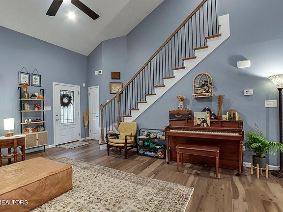 5th image of 2548 Eppie Cove Ln