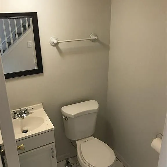 109 Floral Ave — Photo 5