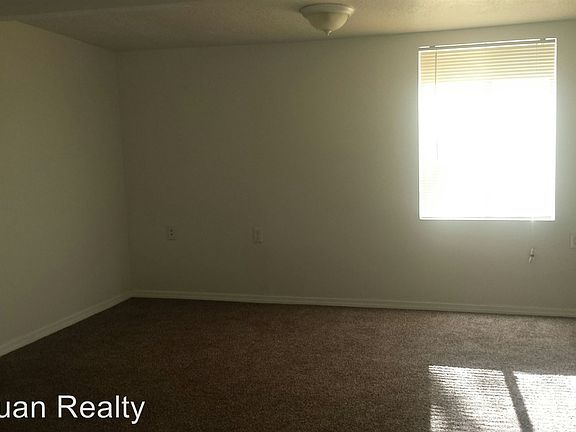 3rd image of 3701 Gold Ave
