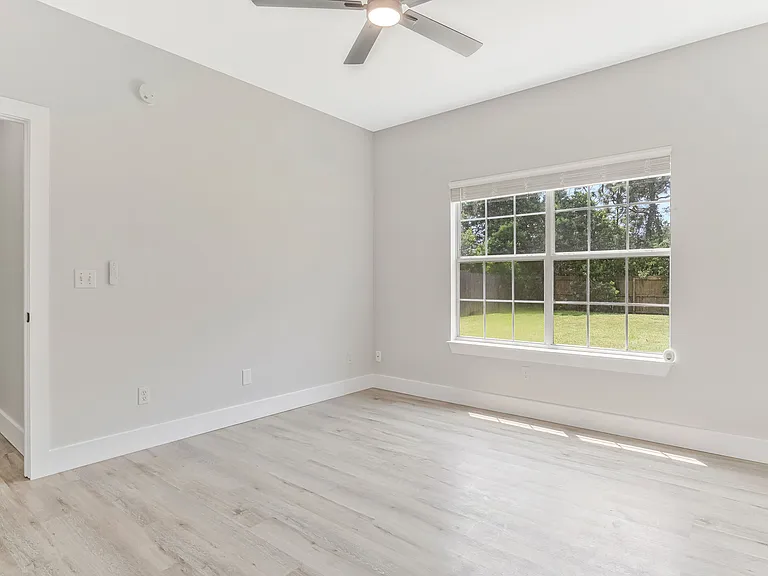 6643 Water St — Photo 15