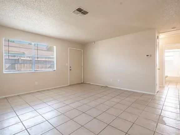 4th image of 3743 Floral Ave APT A