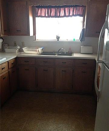 4th image of 206 N Bois Darc Ave