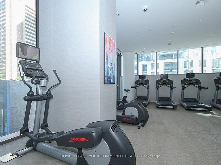 42 Charles St E #2610 — Photo 16