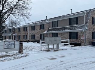 2315 Rochester Ave #202, Iowa City, IA 52245