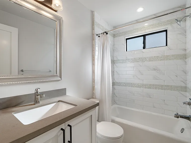 233 Calle Miramar #5 — Photo 8