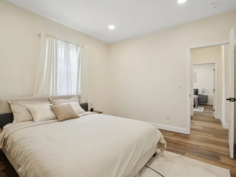 540 W Avenue 28 — Photo 11