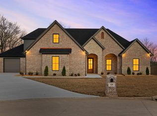 120 Timberland Trl, Maumelle, AR 72113