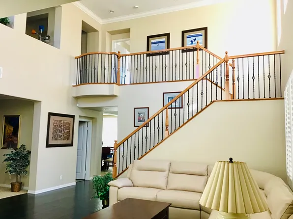 13515 Potter Creek Dr, Corona, CA 92880