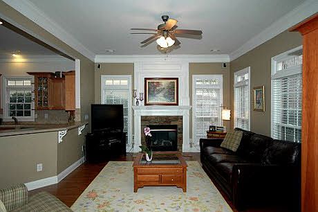 3rd image of 3433 Burdett Ct