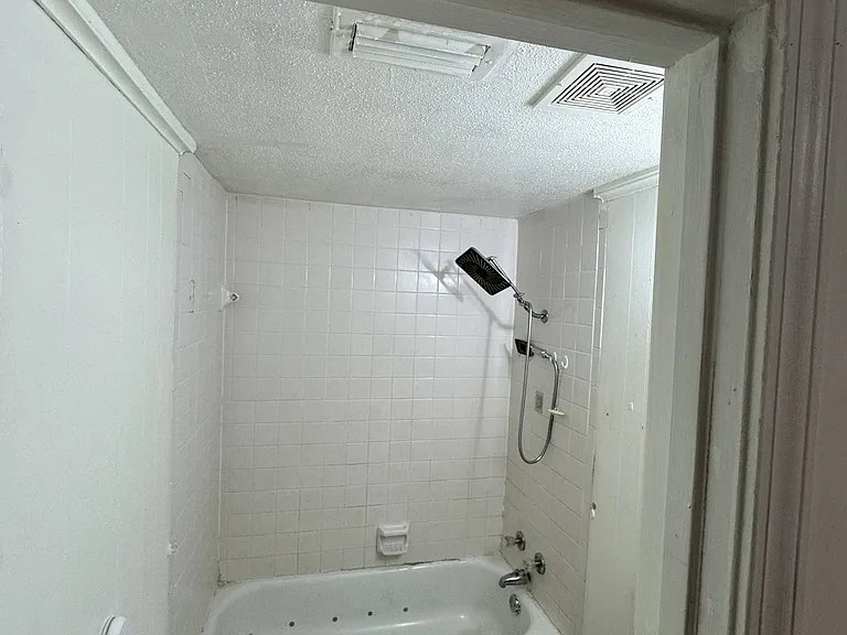2412 N Phillips St #2412 — Photo 6