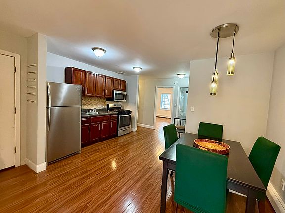 5th image of 110 Rogers Ave Ste 1