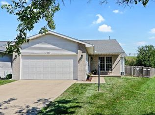 502 Creve Coeur Dr #C, Champaign, IL 61822