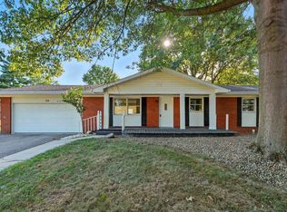 124 S Maxine Dr, Ossian, IN 46777