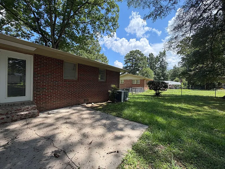 117 Benton Dr NW — Photo 19