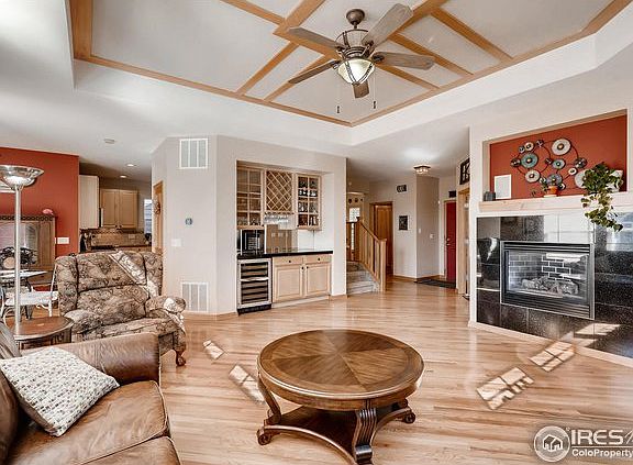 4th image of 605 Deerwood Dr