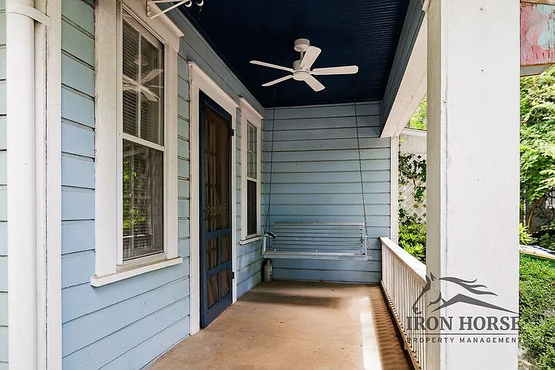 1 bed, 1.0 bath, 723 sqft, $1,000 — Photo 3