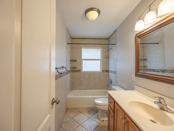 4th image of 315 Brannen St APT A