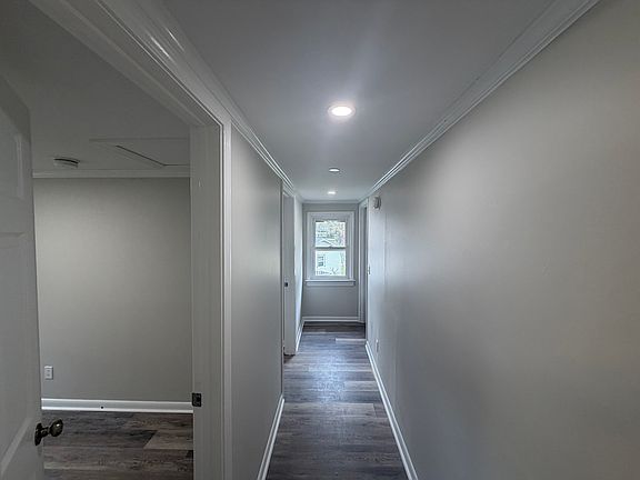 3rd image of 208 Craven St #208