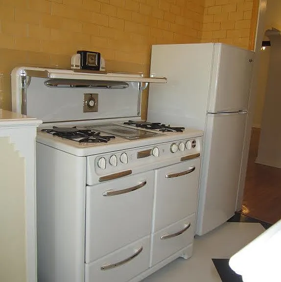 325 S Cochran Ave #101 — Photo 15