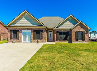 135 Lunenburg St, Houma, LA 70364