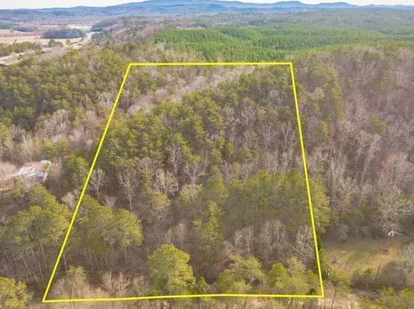 31 Deerfield Ests, Fairmount, GA 30139