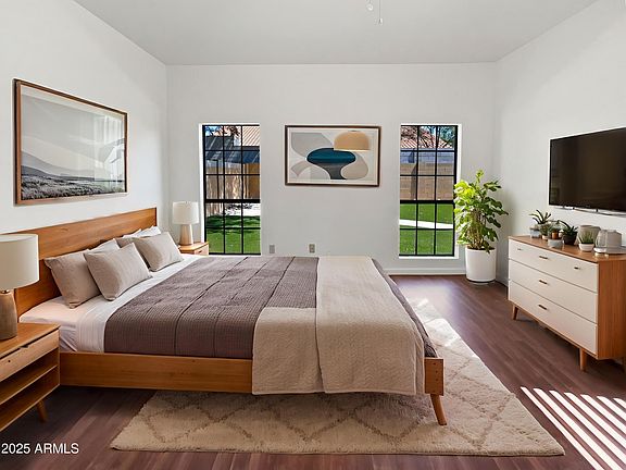 4th image of 6338 E CLAIRE Drive