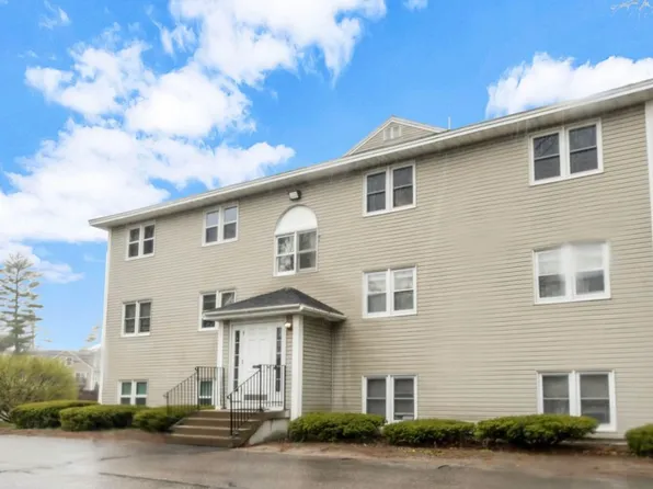 2 Ryefield Dr APT 5, Old Orchard Beach, ME 04064