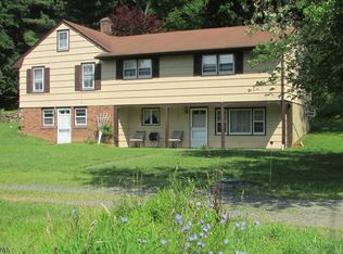15 Middle Valley Rd, Long Valley, NJ 07853