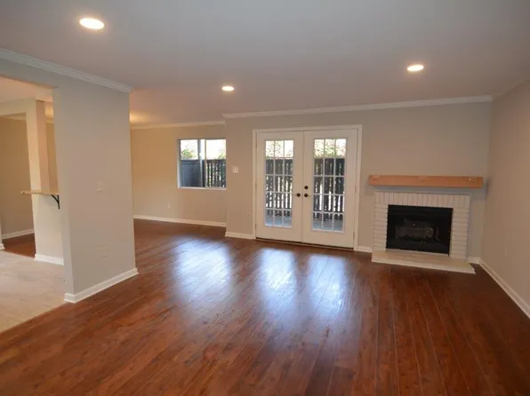 820 Thistledown Dr, Memphis, TN 38117