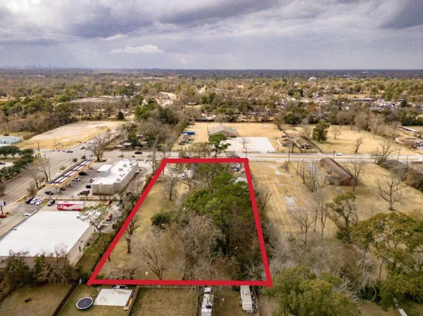 7902 Lockwood Dr, Houston, TX 77016