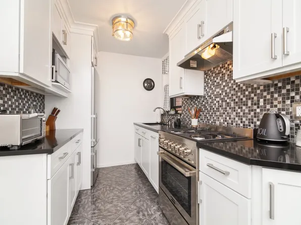 67-30 Dartmouth Street image 1 of 7