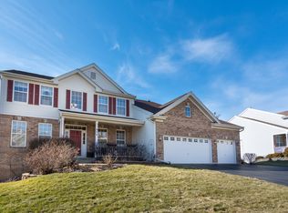 450 Windham Trl, Carpentersville, IL 60110