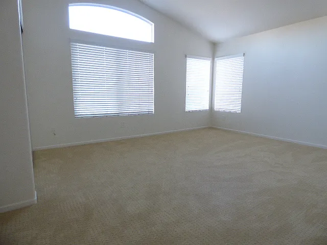 1959 Versailles Rd — Photo 15