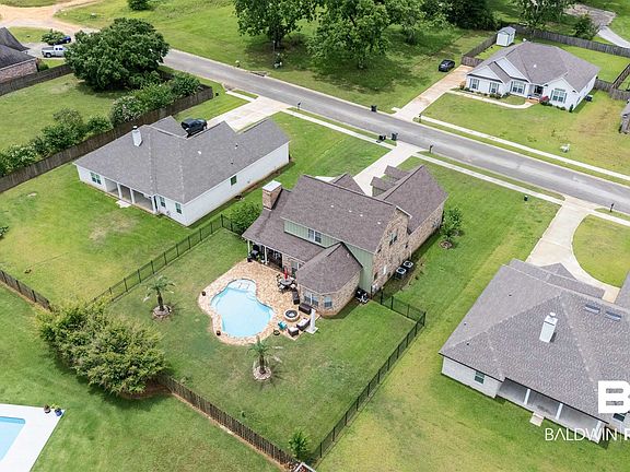 5th image of 20926 Southtown Dr W