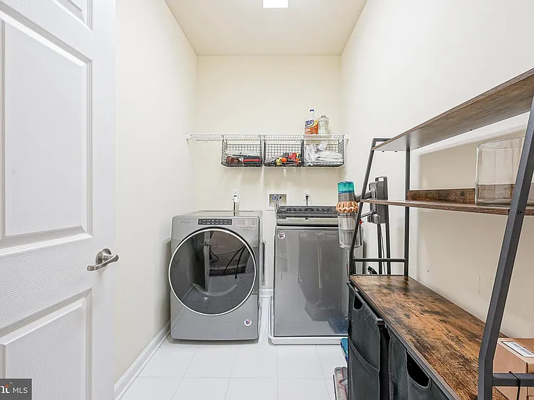 5335 Palomino Ct — Photo 11