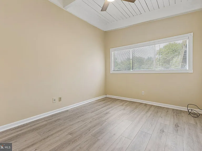 4901 Americana Dr #204 — Photo 16